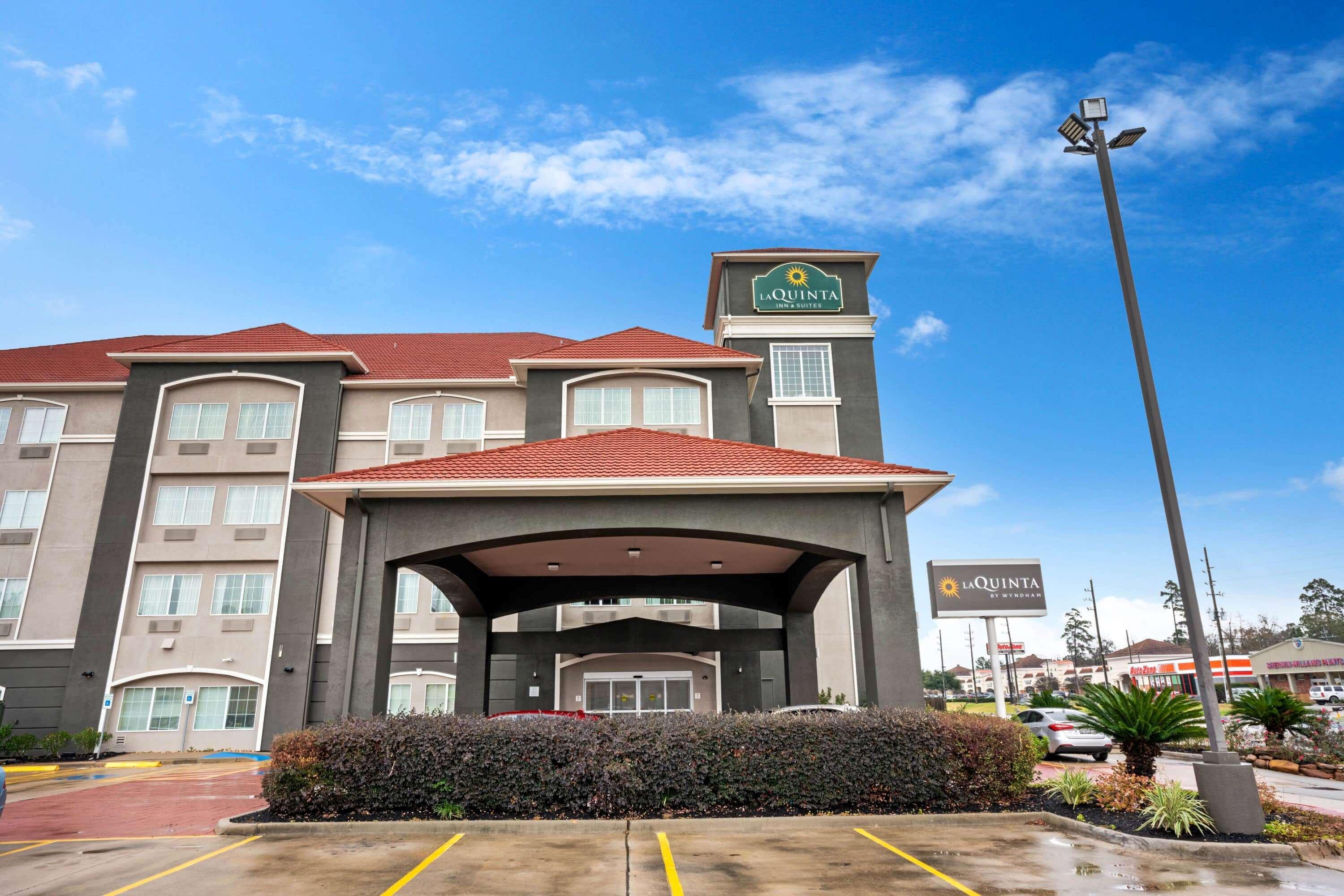 La Quinta By Wyndham Houston - Magnolia Hotel Exterior photo