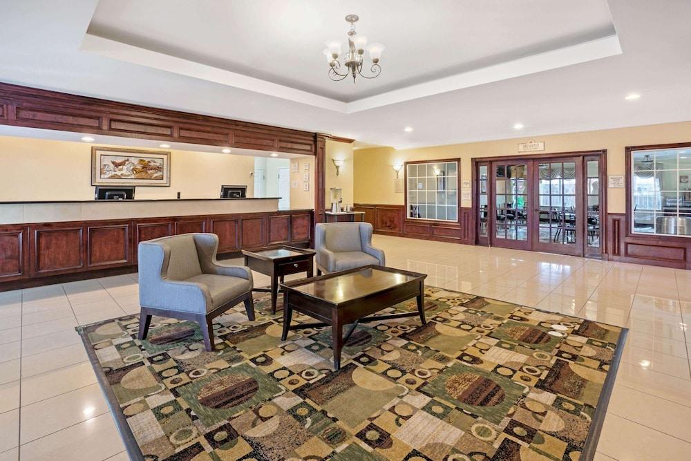 La Quinta By Wyndham Houston - Magnolia Hotel Exterior photo